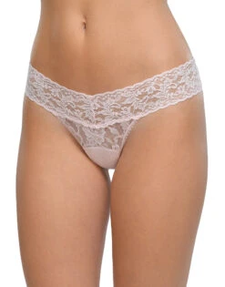 Hanky Panky Signature Lace 5 Pack Low Rise Thong 4911FPK 11 Hanky Panky Signature Lace 5 Pack Low Rise Thong 4911FPK -Shop BoldBrief 4911FPK BlissPink