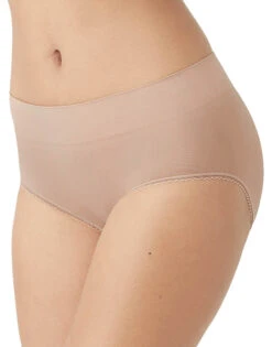Wacoal Feeling Flexible Brief 875332 15 Wacoal Feeling Flexible Brief 875332 -Shop BoldBrief 875332 255 S