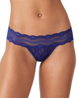 B.tempt'd By Wacoal Lace Kiss Thong Beacon Blue 970182